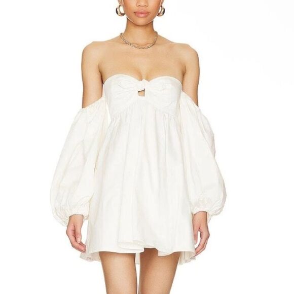 For Love And Lemons Dresses & Skirts - For Love And Lemons Saint Lucia Mini Dress White
Puff sleeve bridal Revolve M